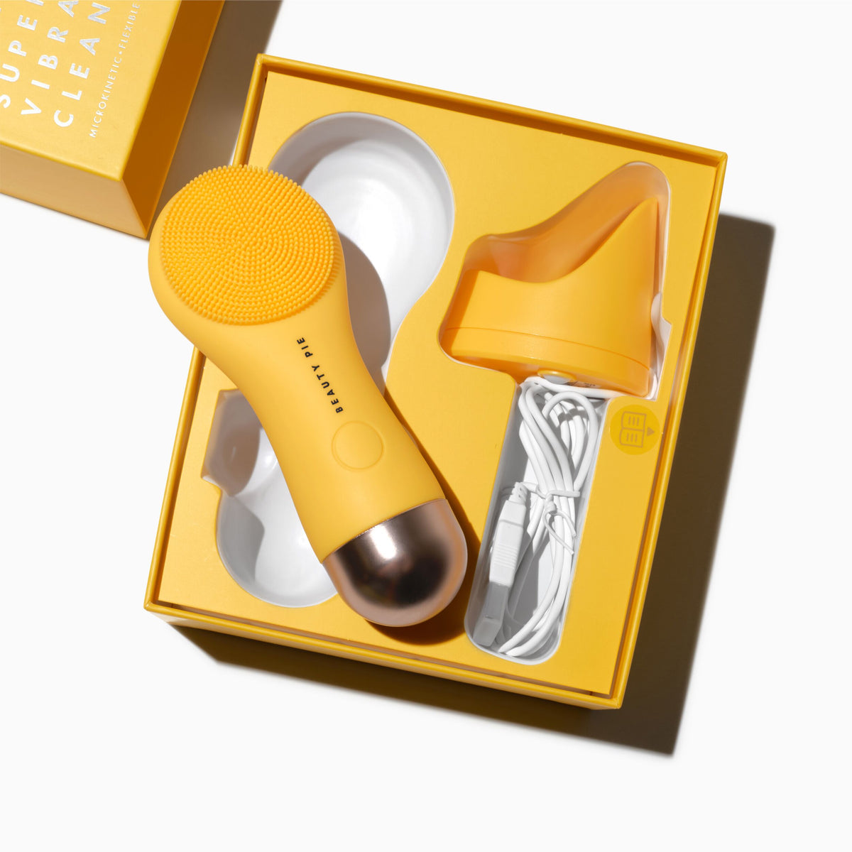Cleansing_Brush_YELLOW_PDP_PACKSHOT3_WEB