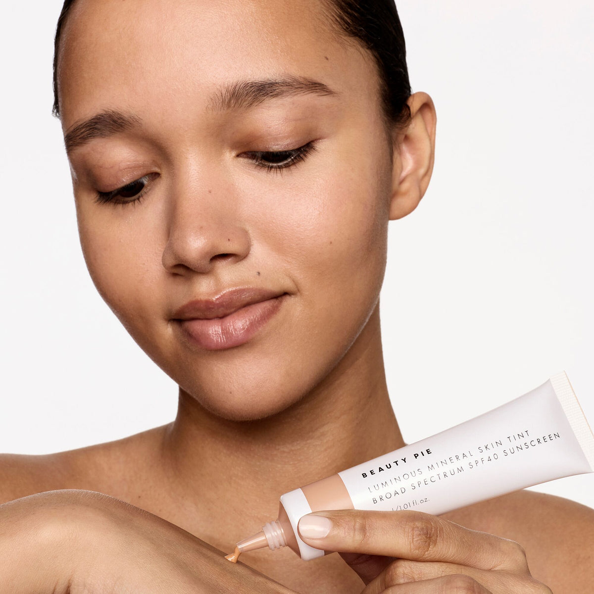 Luminous Mineral Tinted Skin Perfector Broad-Spectrum SPF 40 Sunscreen