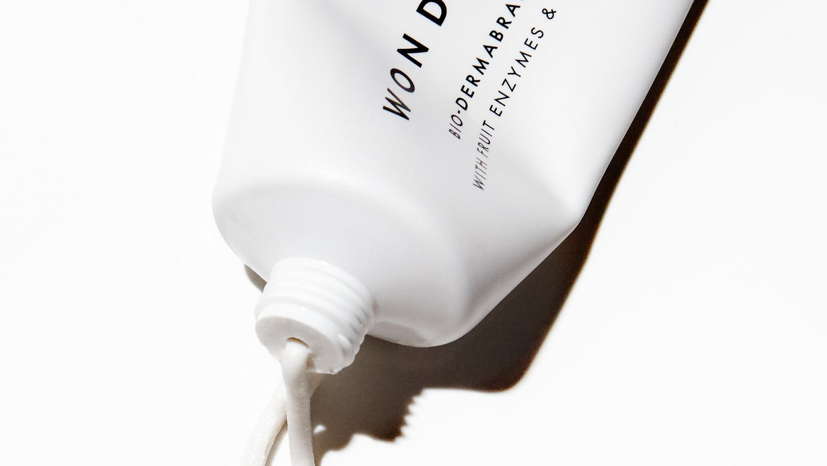 wonderscrub_face_polish_1016210_texture_blog_WEB